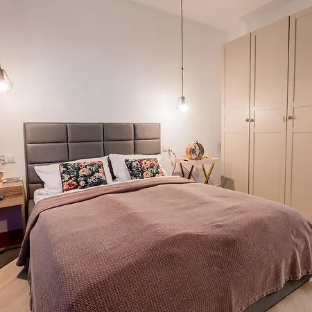 Apartment E&a Royal Luxury Apartments, - Skyline Bromberg