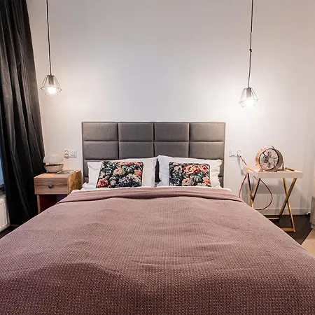 E&a Royal Luxury Apartments, - Skyline Μπίντγκοστς